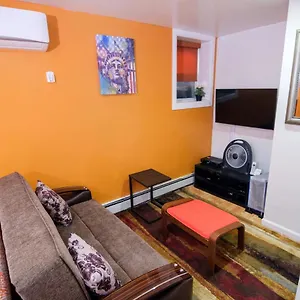 https://elegant-2-bedroom-suite-w-modern-amenities.us-newyorkcity.com