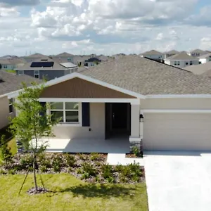 https://grand-family-deluxe-4bd-house-near-disney-parks.davenporthotels.org
